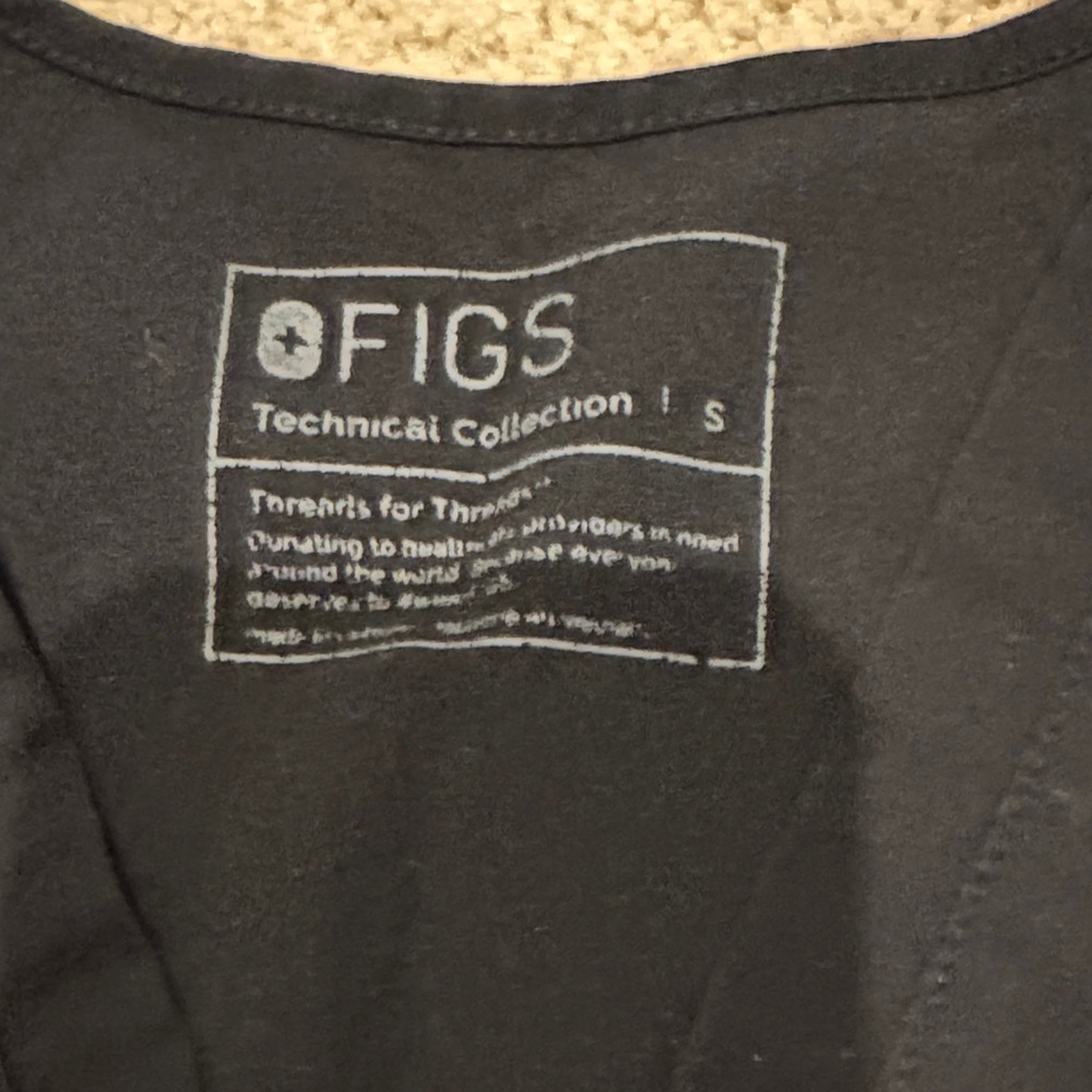 Figs Black Professional Scrub Set - Picture 3 of 5